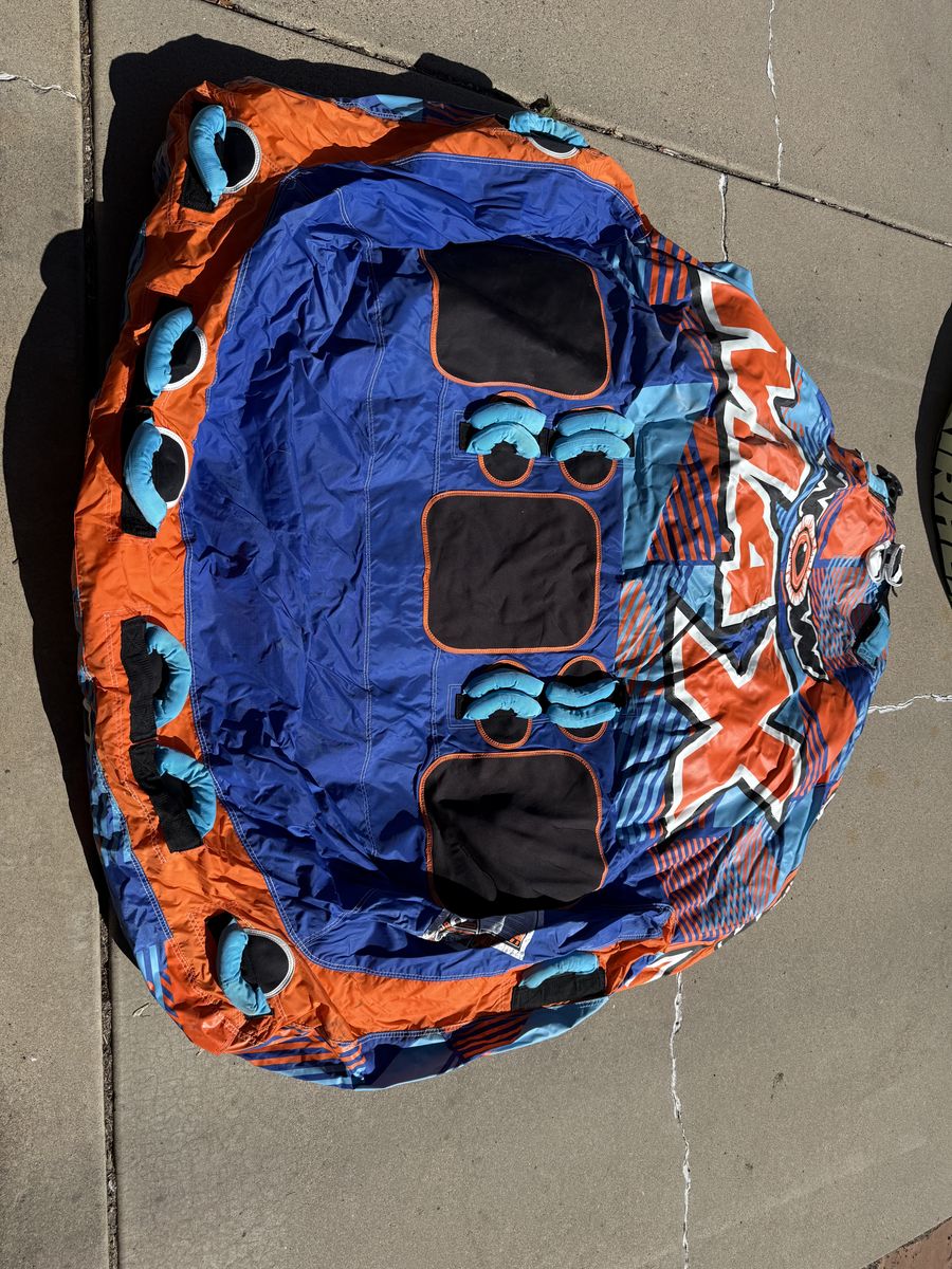 Wow Max towable tube