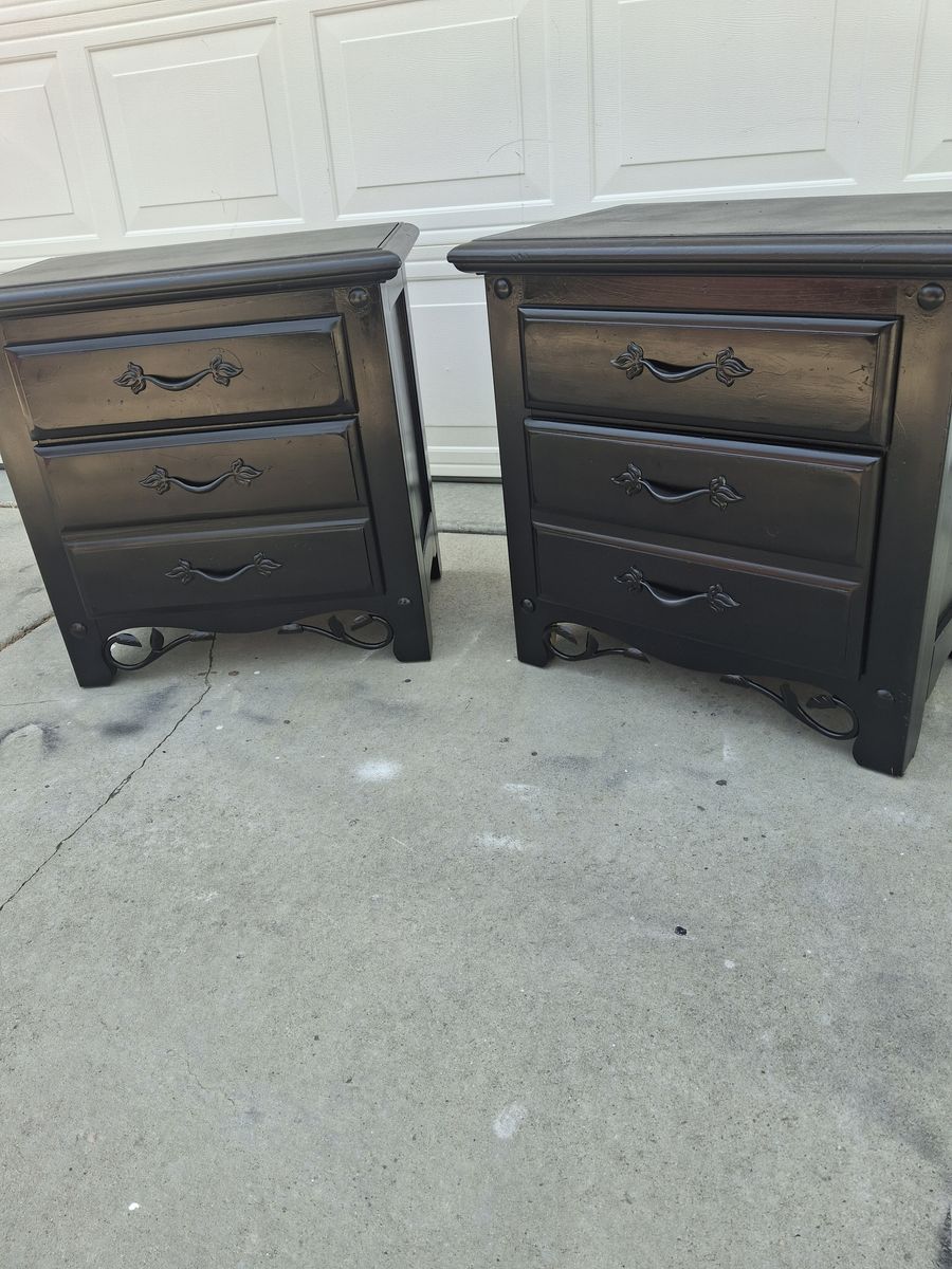 2 all wood black night stand