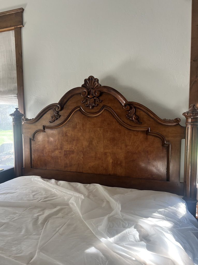 Lexington Camden hall King Bed frame