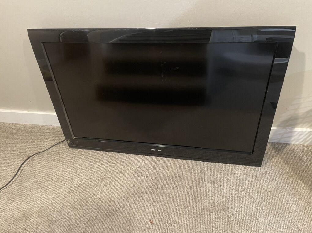 Toshiba 40 Flatscreen TV