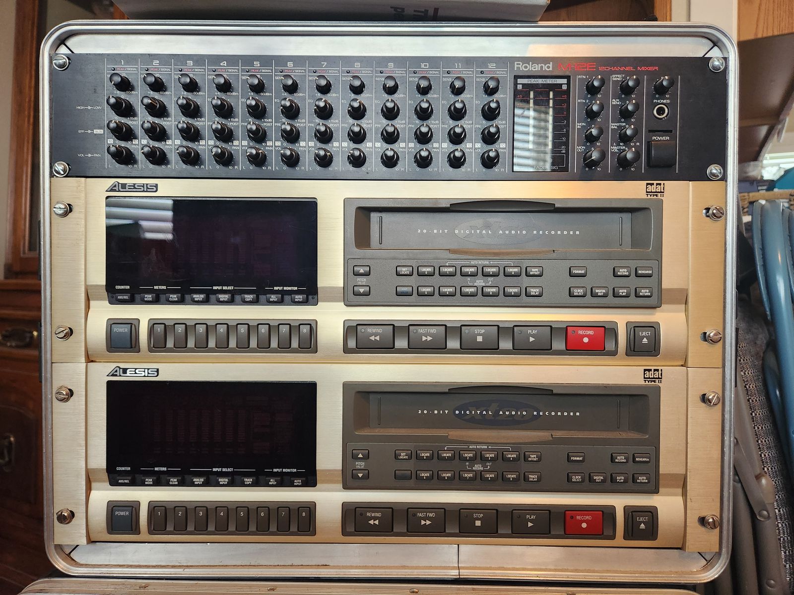 Roland M-12E