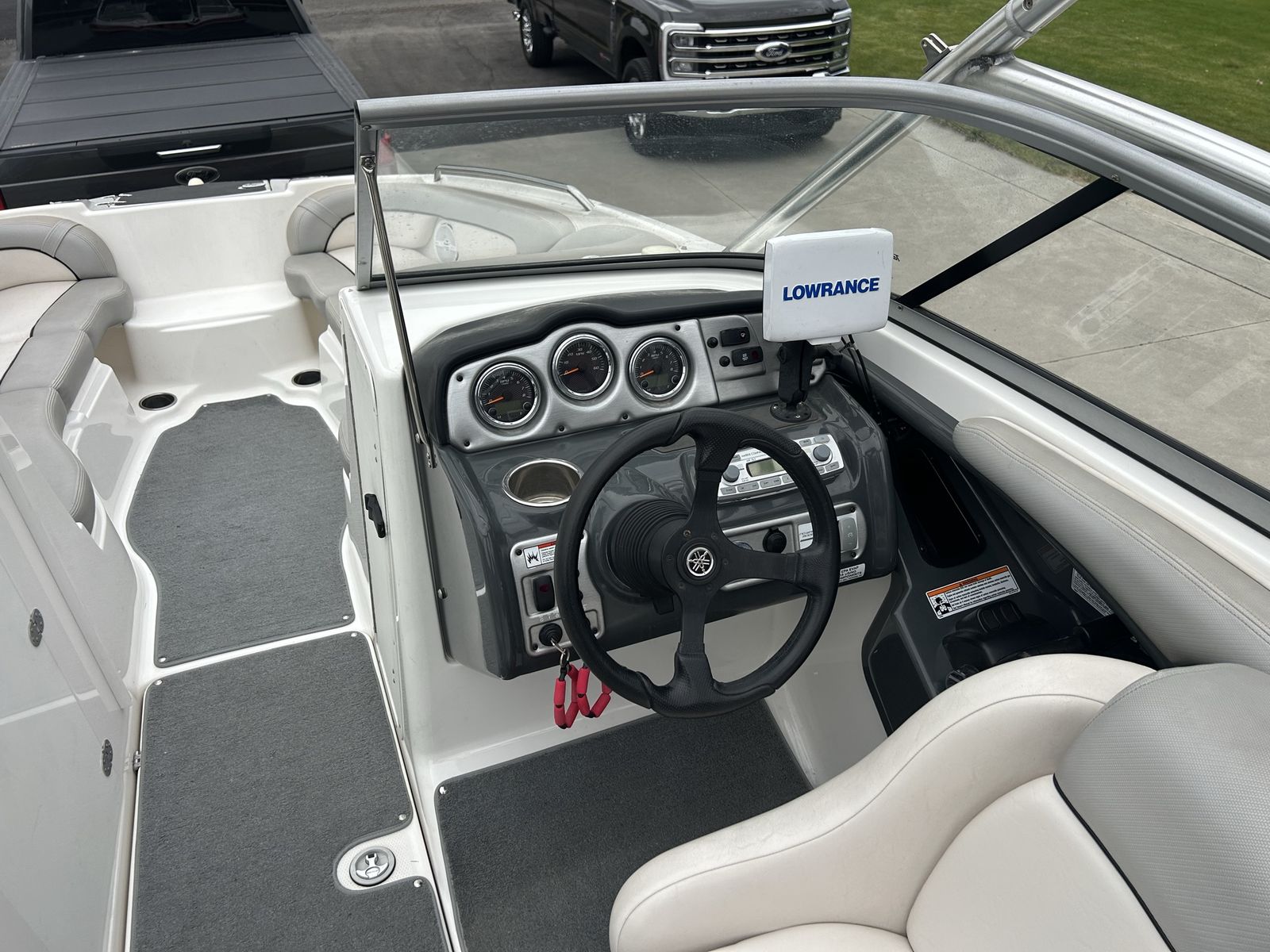 Main image 8