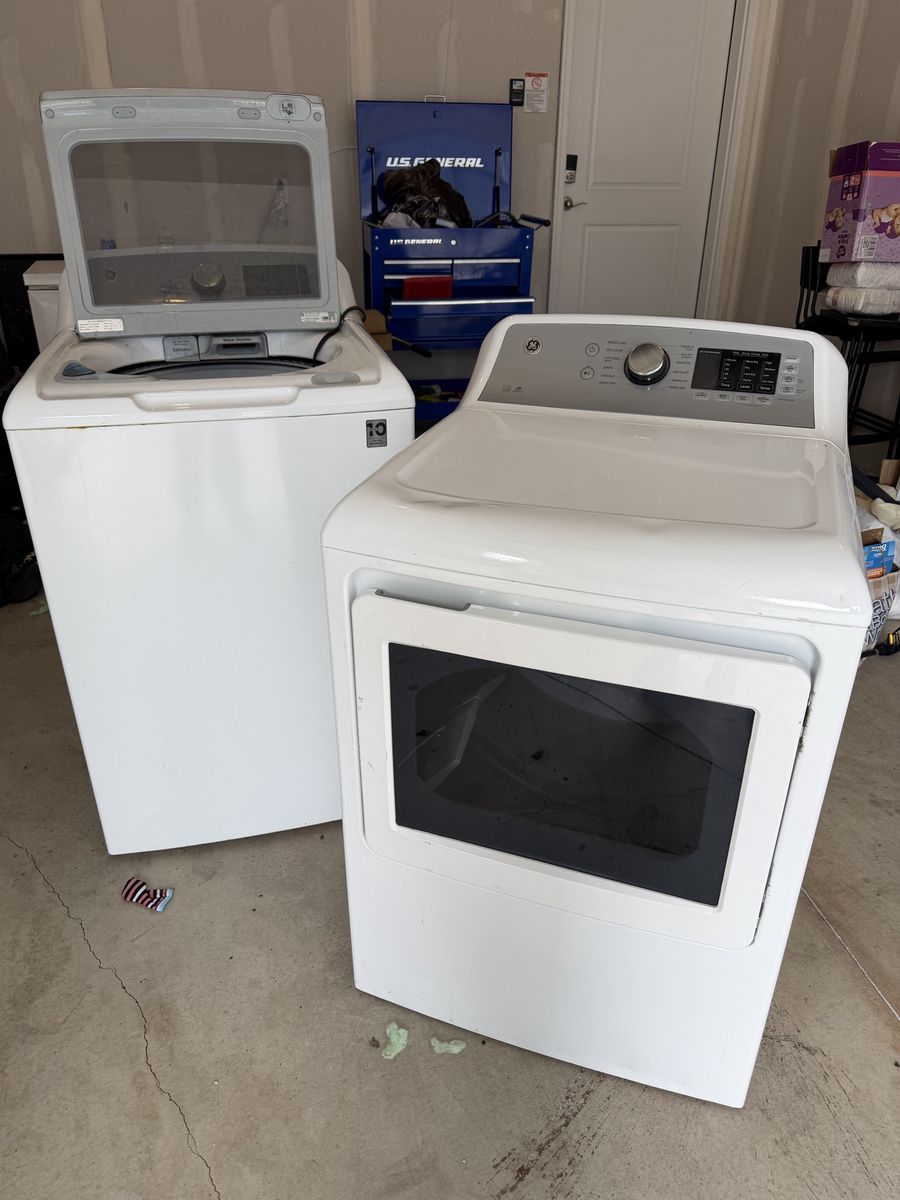 GE Top Load Washer & Electric Dryer Set - White, Excellent Condition
