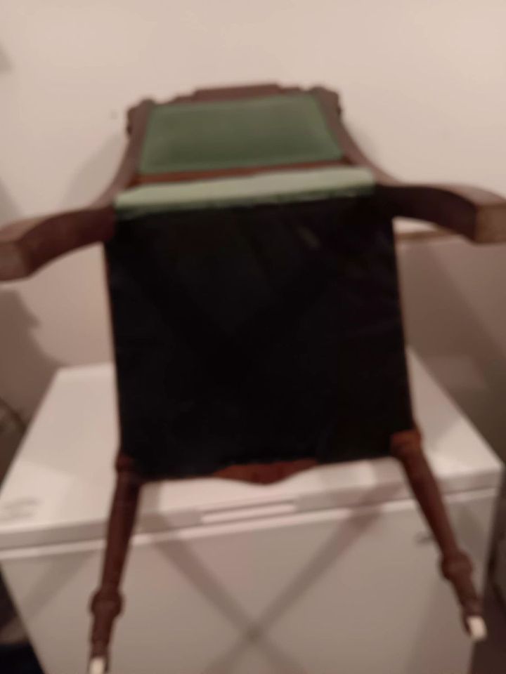 Main image 10