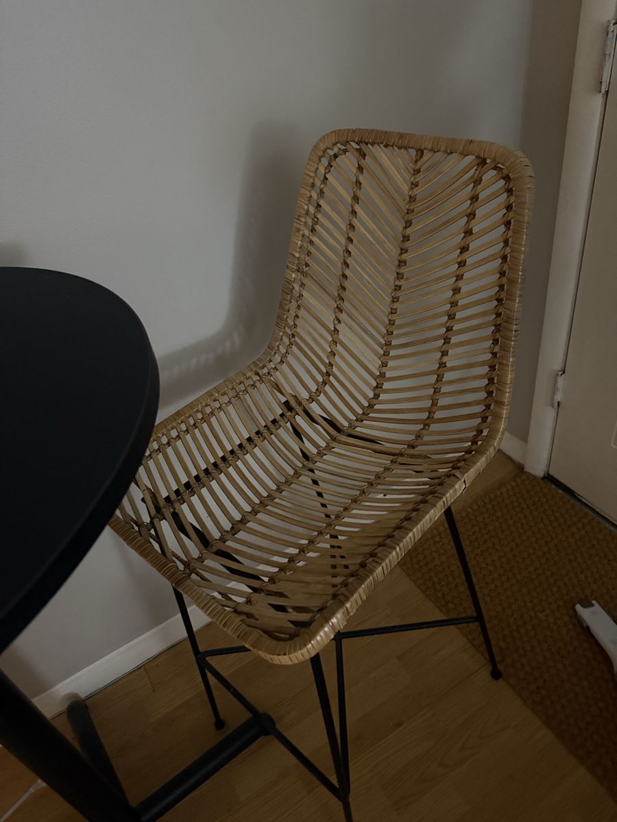 Main image 6