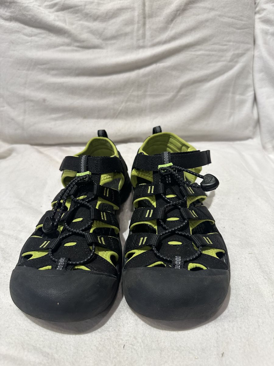 Keen Men’s Size 7, Like New Black, Hiking Sandals