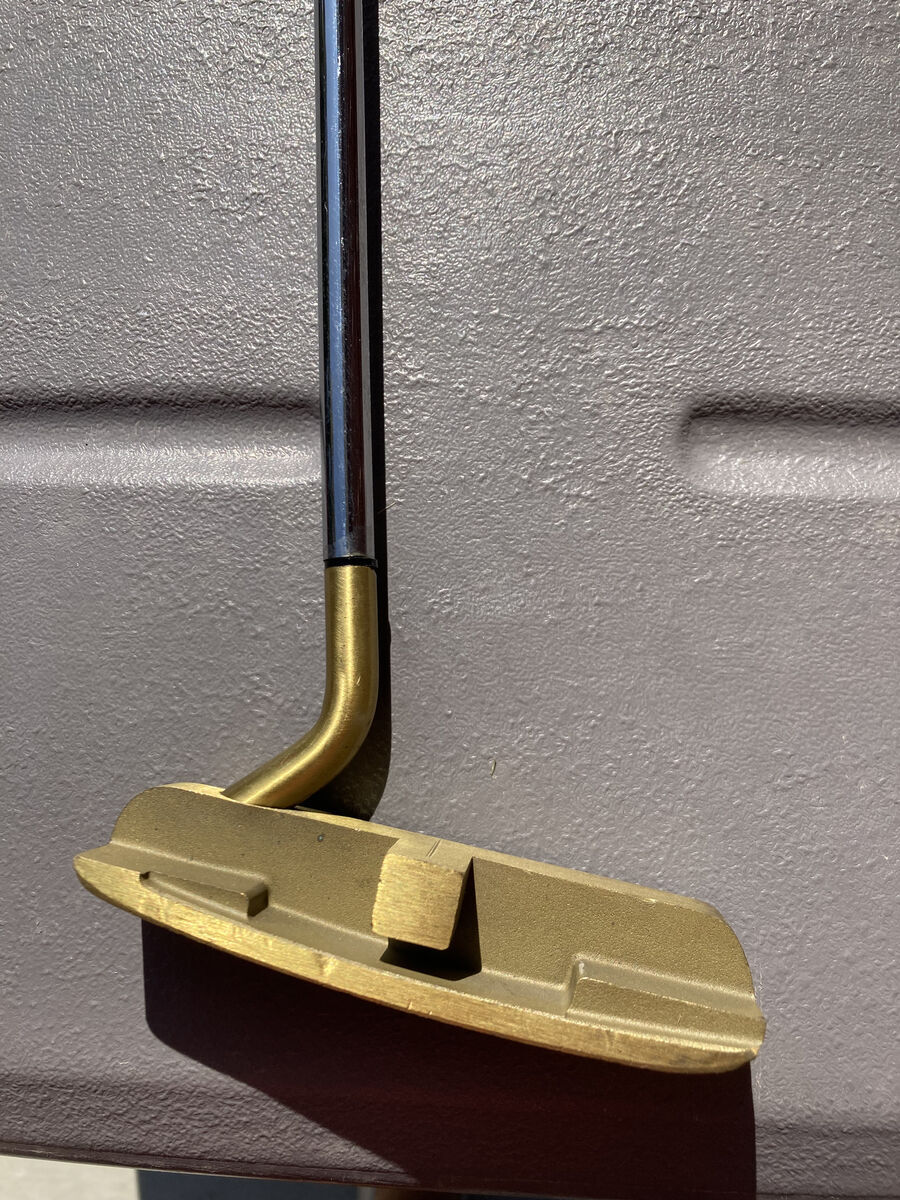 Golf: Truex 55 Brass Blade RH Putter 35 inches