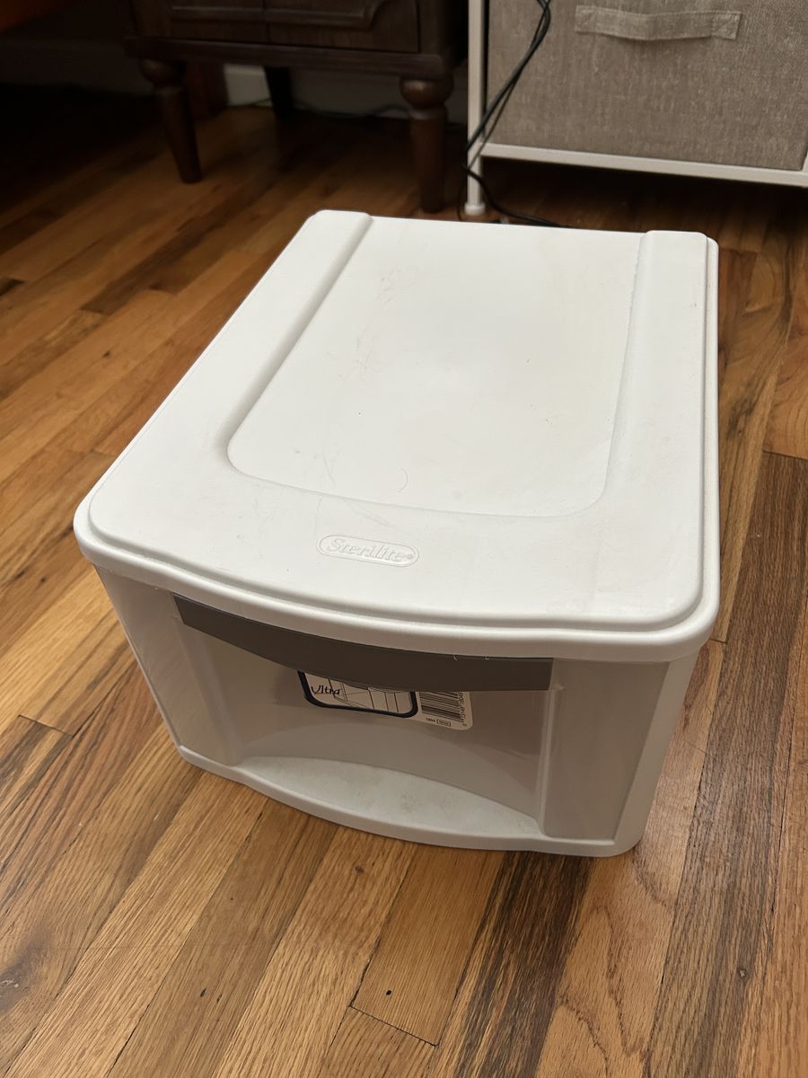 1 Sterilite Stackable Drawer Organizer