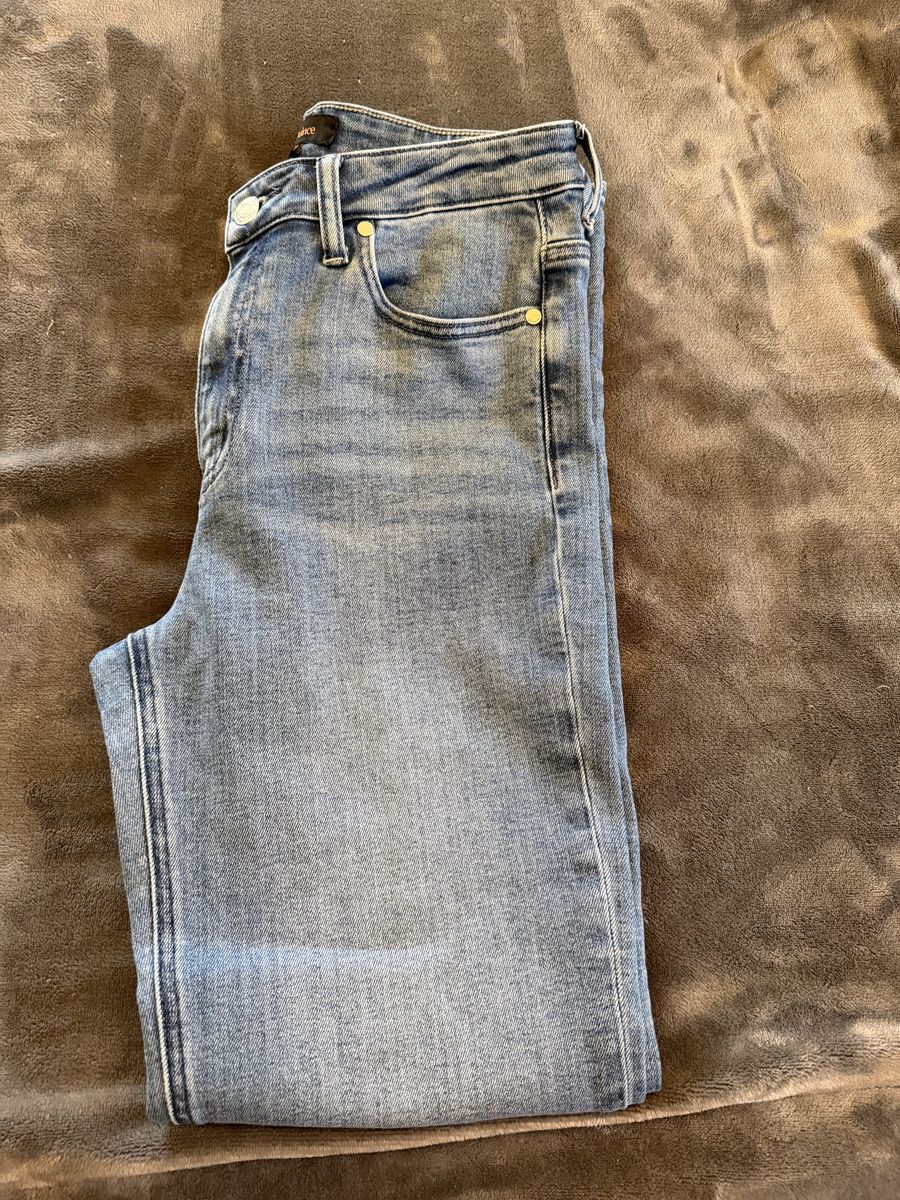 Women's Light Wash Denim Jeans - Size Unspecified
