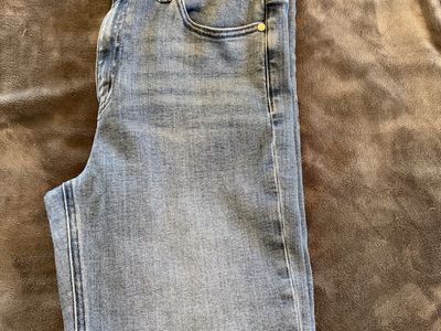 Women's Light Wash Denim Jeans - Size Unspecified