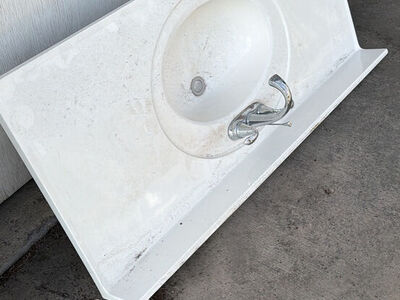 Porcelain Vanitytop With Faucet