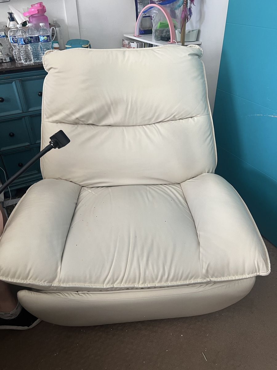 White swivel recliner
