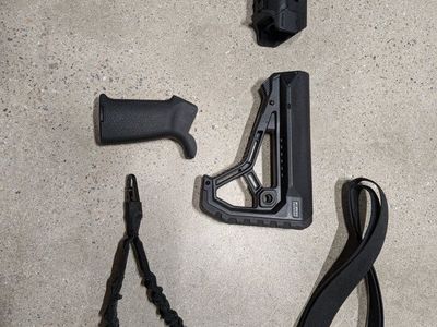 AR -15 Magpul -Fab Defense stock
