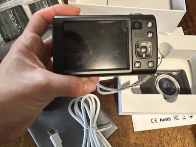 New in box 8K Digital Camera