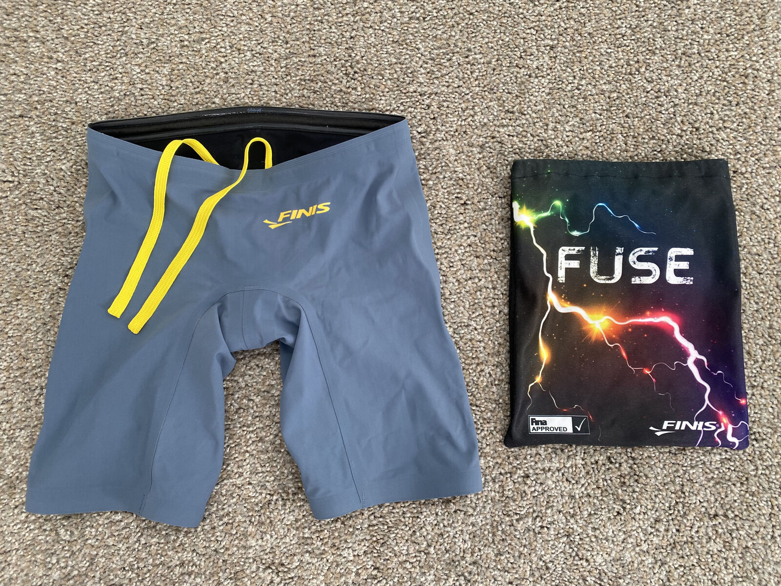 New Finis Fuse Jammer Tech Suit Swimsuit (Men's size 20)
