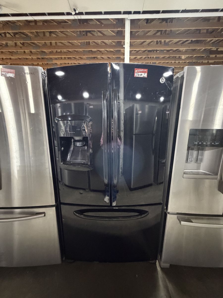 HUGE DEALS! NICE GE BLACK FRENCH DOOR FRIDGE