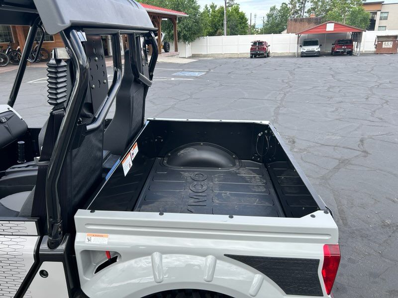 Main image 5