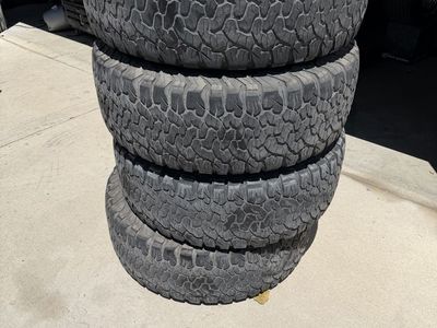 37x12.50R17 load range D, date code 2016. Minor weathering in tread still great for off-road use.
