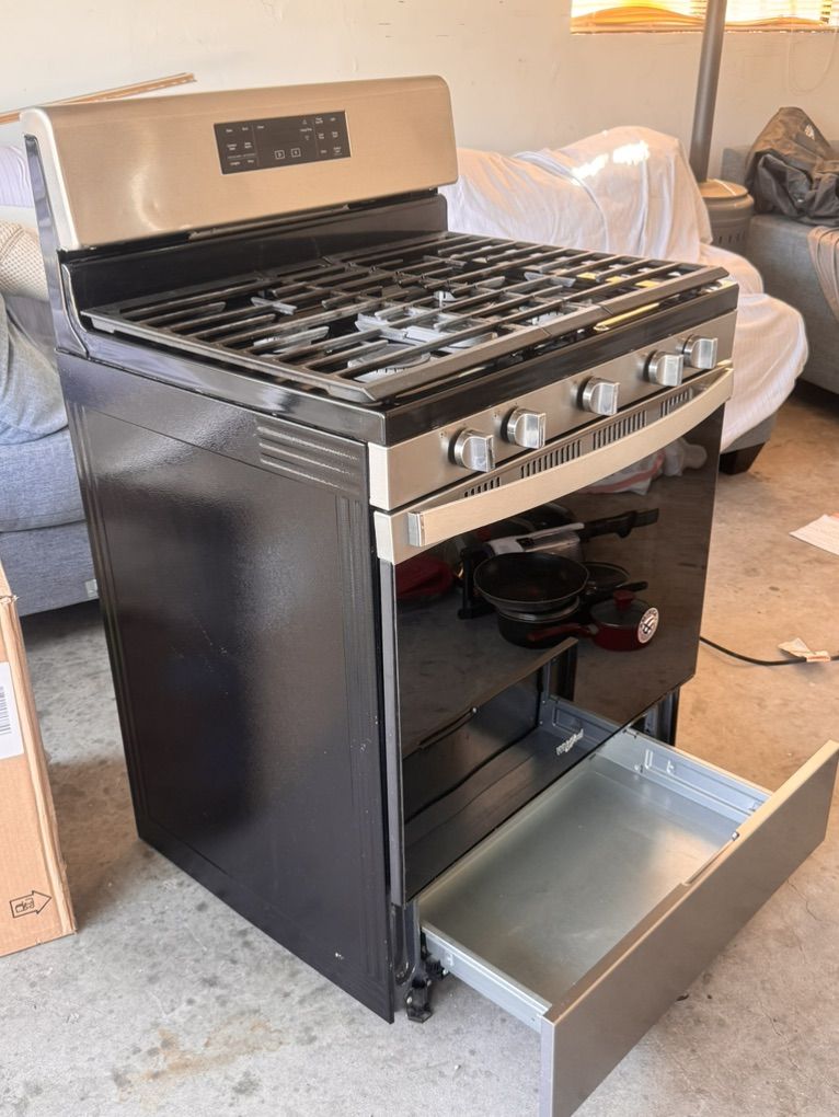 Whrilpool gas stove 5 Burners
