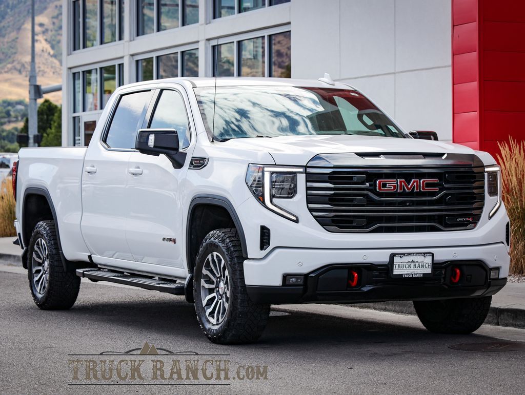 2023 GMC 1500 AT4