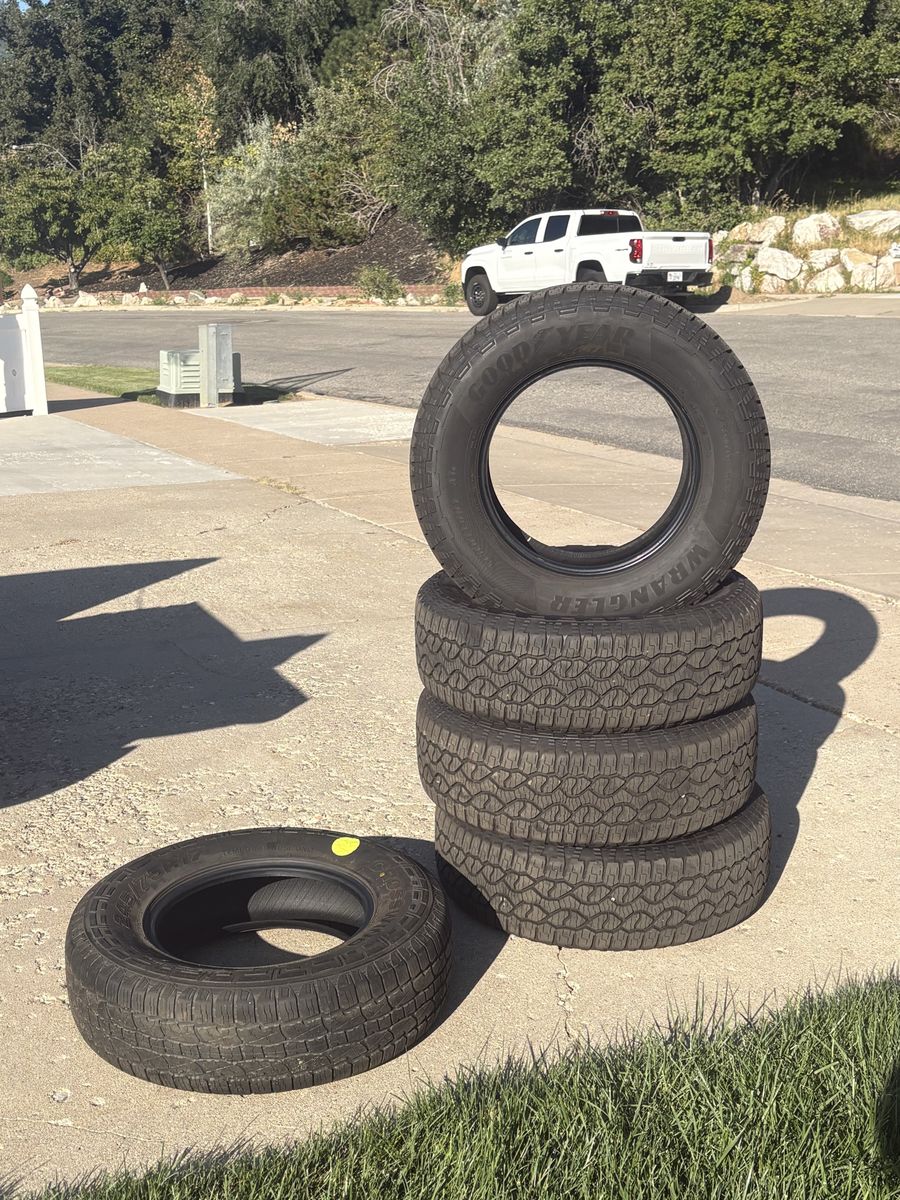 Goodyear Wrangler Truck Tires 275/65R18