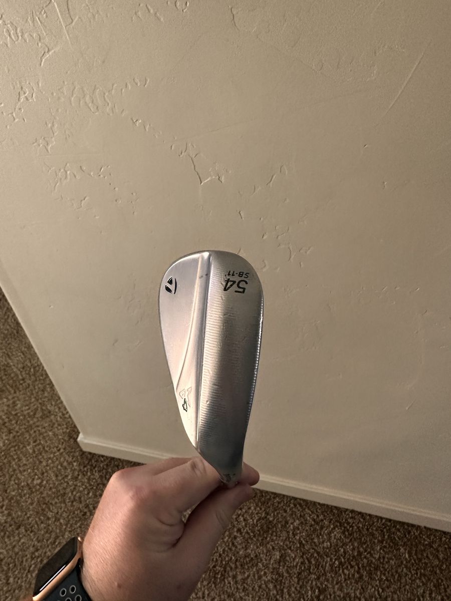 54° Taylormade MG4 Milled Grind Wedge