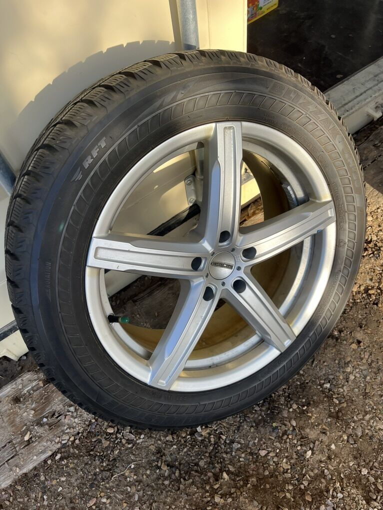 18 Inch Blizzak Winter Tires & Wheels 235/55R18