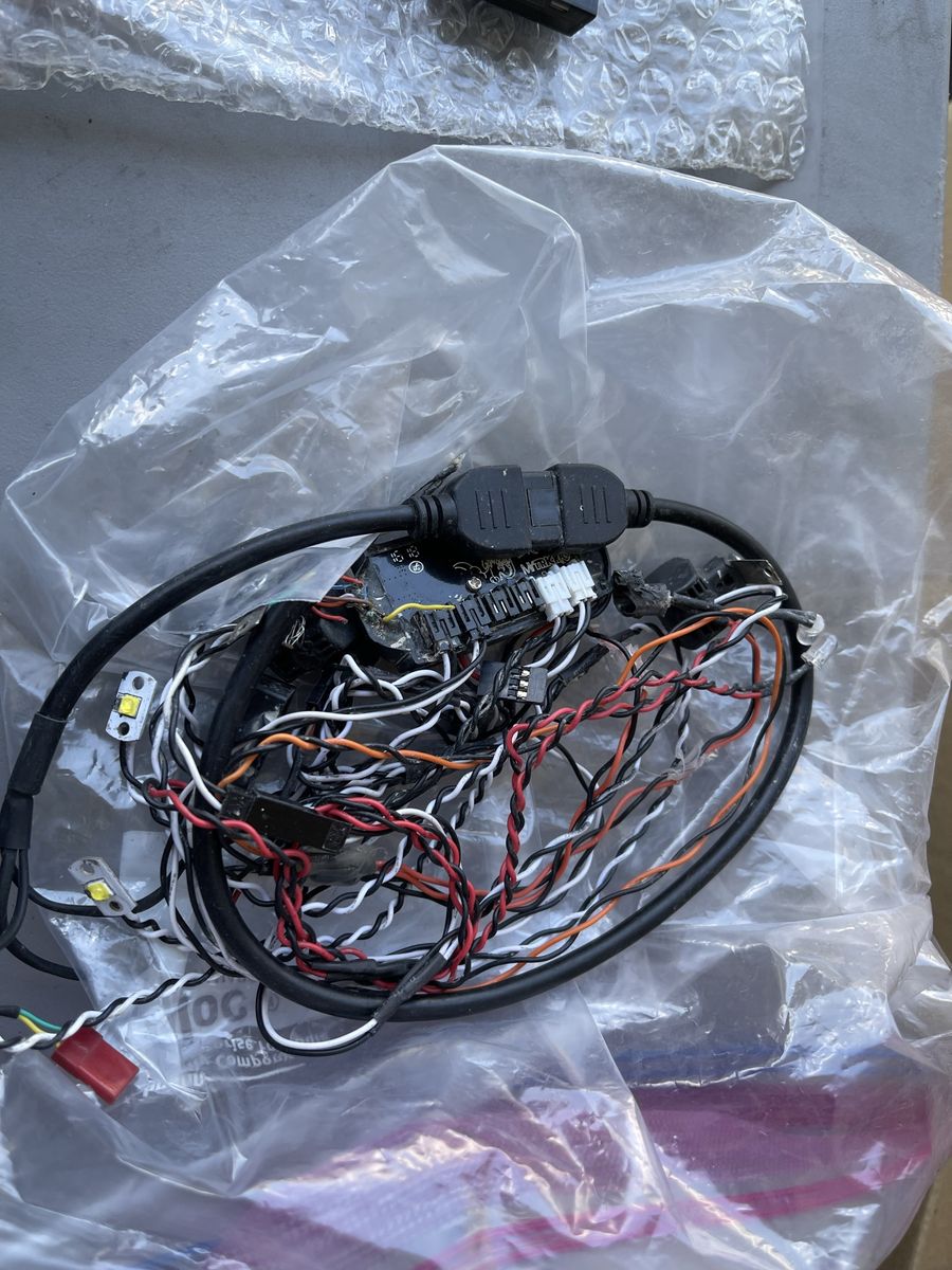 Main image 4