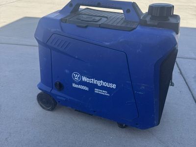 Westinghouse iGen4000c 4000 Watt Dual Fuel Compact Inverter Generator