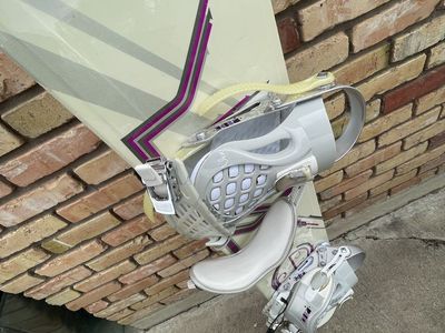 Woman’s 5150 snowboard