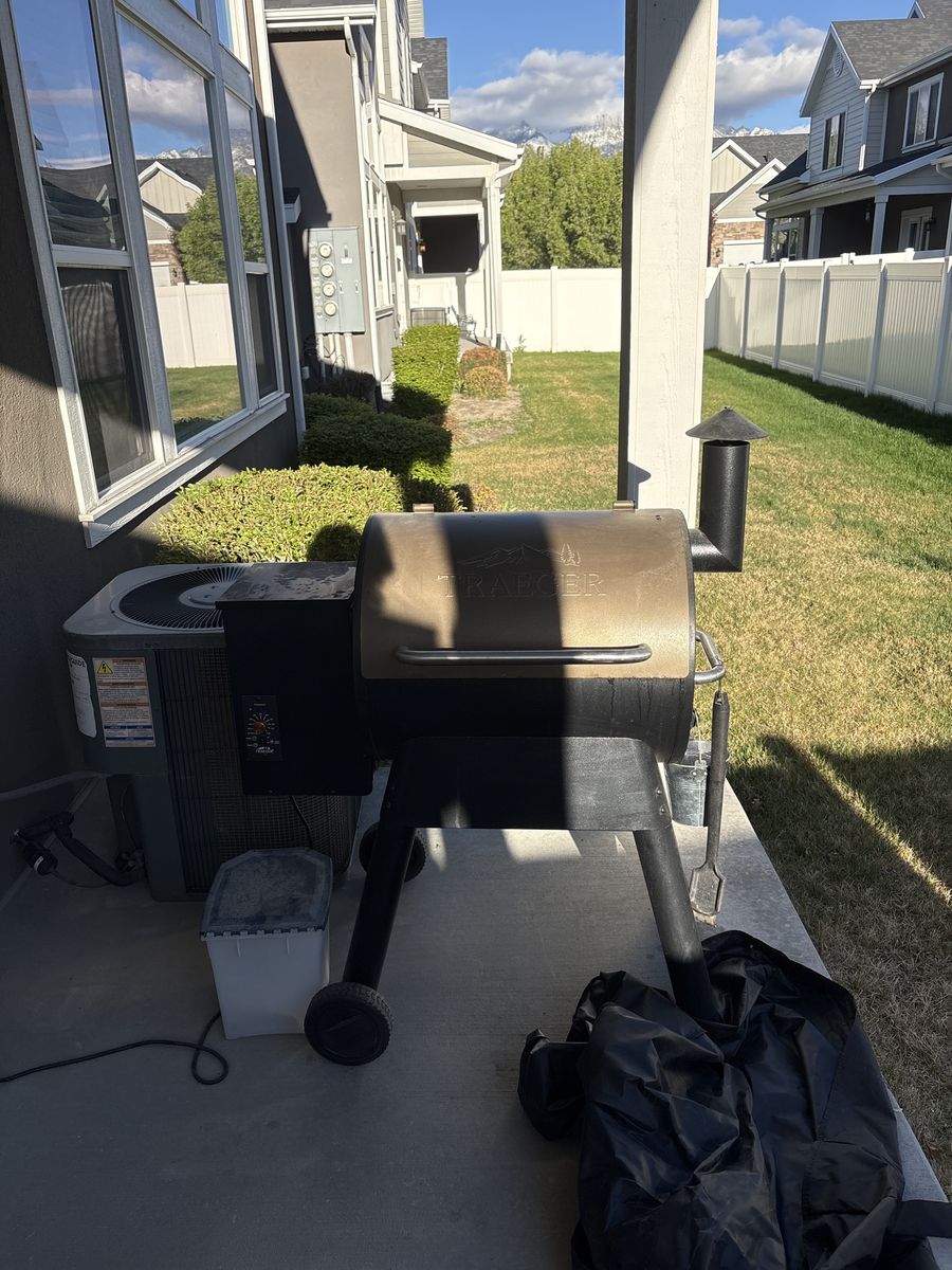 Treager Pro Series 22-pellet Grill