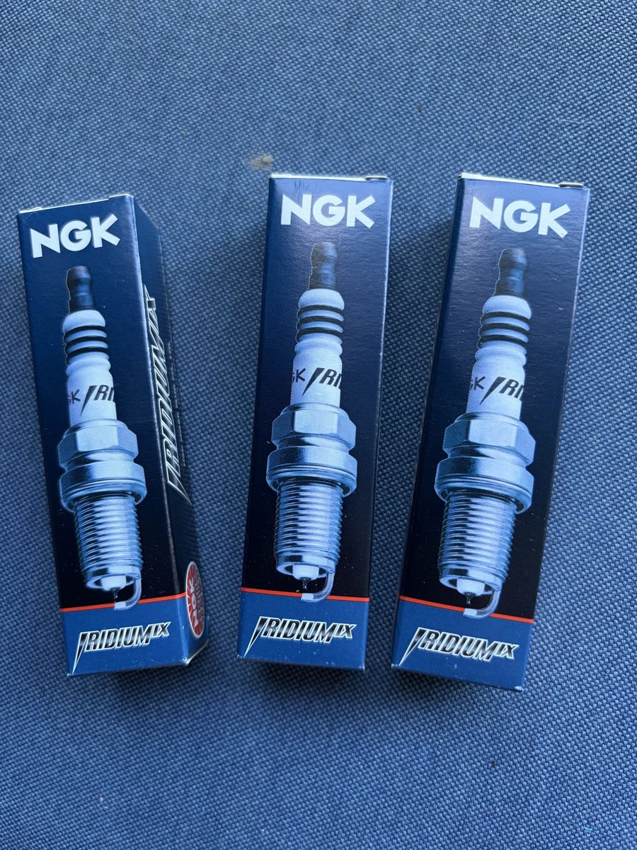 New NGK Iridium IX High Performance Spark Plugs LFR6AIX-11 (3-Pack)