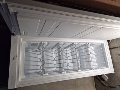 Arctic King 7.1 Cu ft Upright Convertible Freezer/