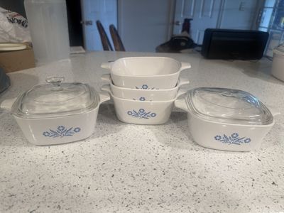 CorningWare Cornflower Blue Casserole Dishes with Lids