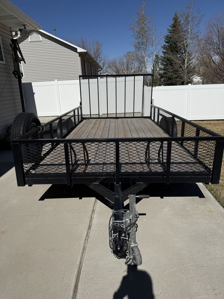 2022 Big Bubbas 14’ trailer