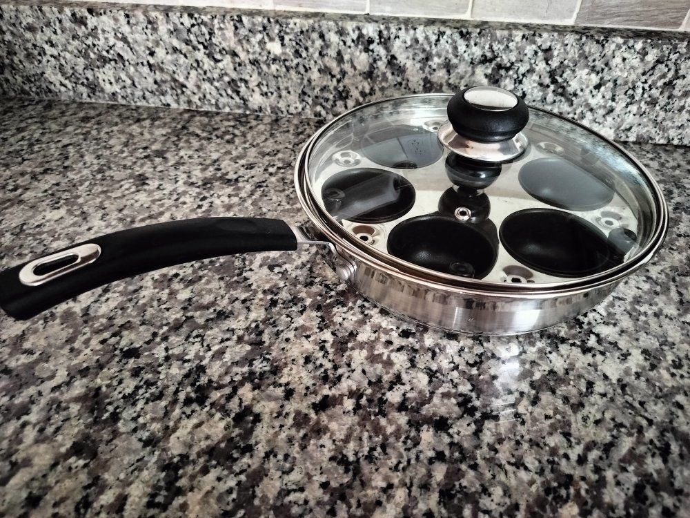 Egg poacher pan