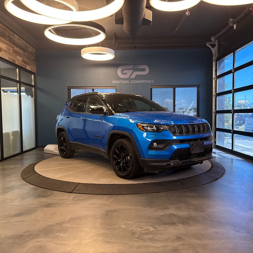 2024 Jeep Compass Altitude — rebuilt & branded title, 8% below market