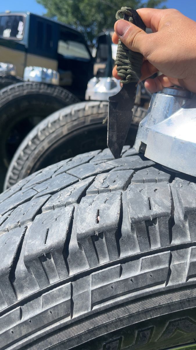 Lt285/70r17 8x6.5 