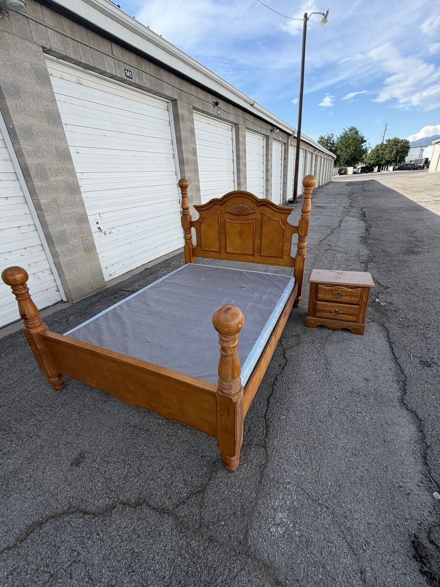 Wooden Spool Bed Frame (Queen Size) and Box Spring with Matching 2-Drawer Nightstand - Classic Design