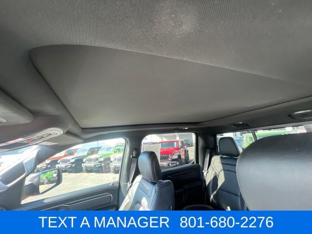 Main image 33
