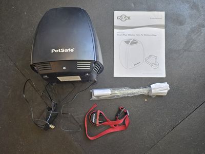 PetSafe Stay & Play Wireless Pet Fence for Stubborn Dogs - PIF00-13663 with Collar and Manual
