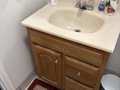 24 Inch bathroom Vanity