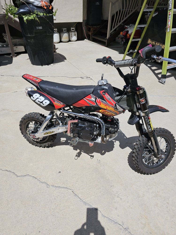 Custom 125cc Pit Bike