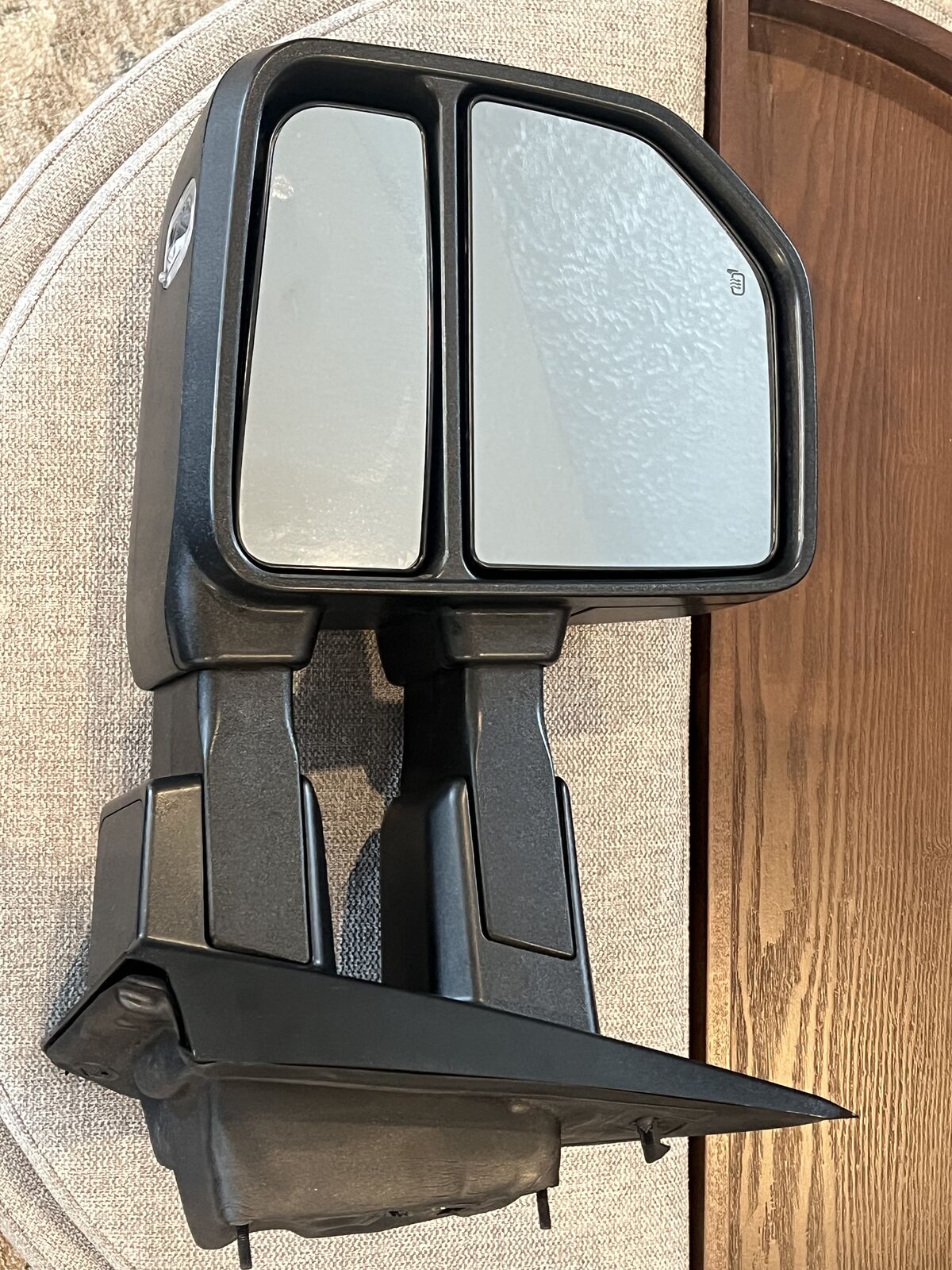 2017 Ford F150 towing Mirror - Drivers Side
