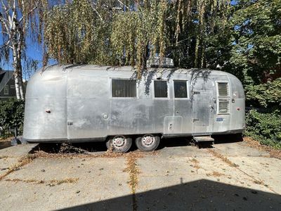 1964 Airstream Overlander 26’