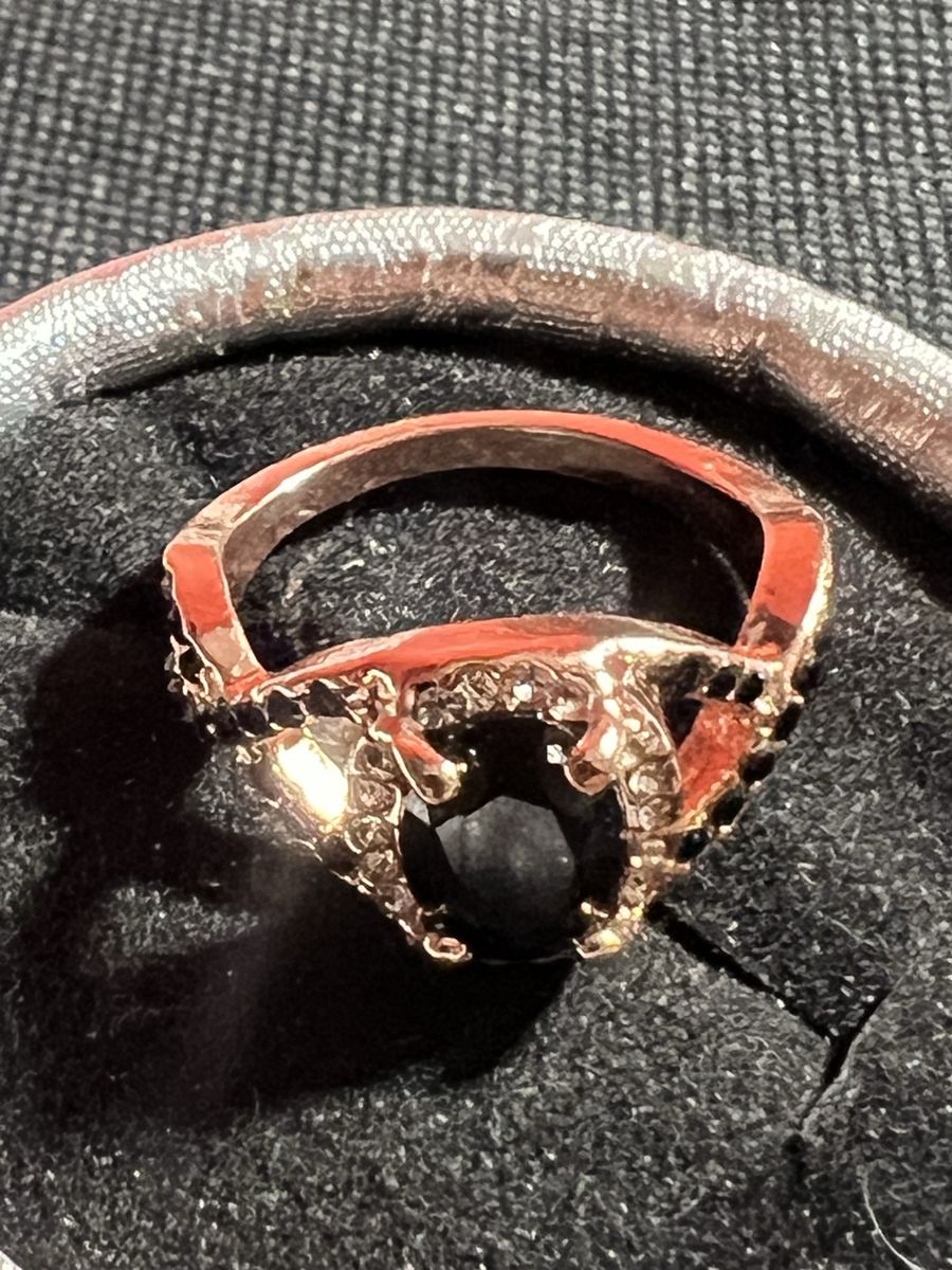 Main image 3