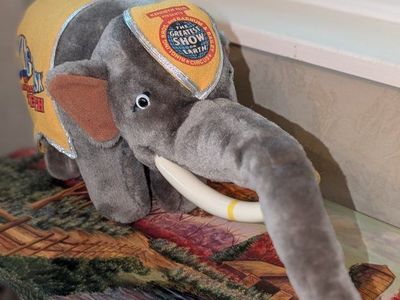 1987 Ringling Bros. & Barnum & Bailey King Tusk Circus Elephant Plush