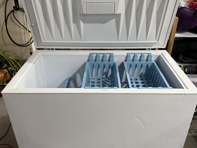 Frigidaire 14.8 cubic-foot chest freezer