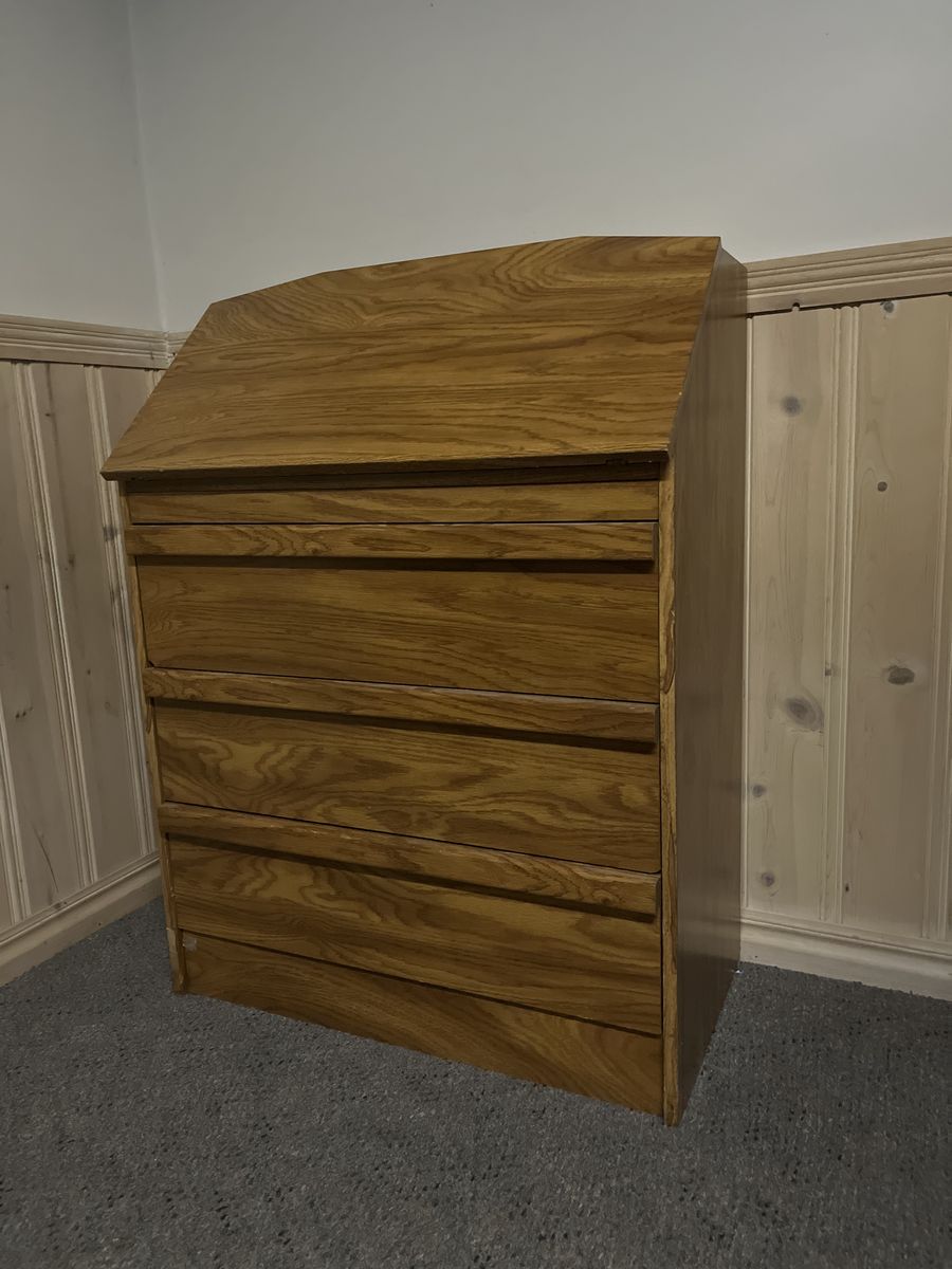 Small Dresser w/Bureau