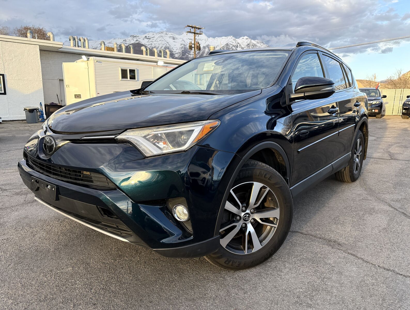 2018 TOYOTA RAV4 XLE